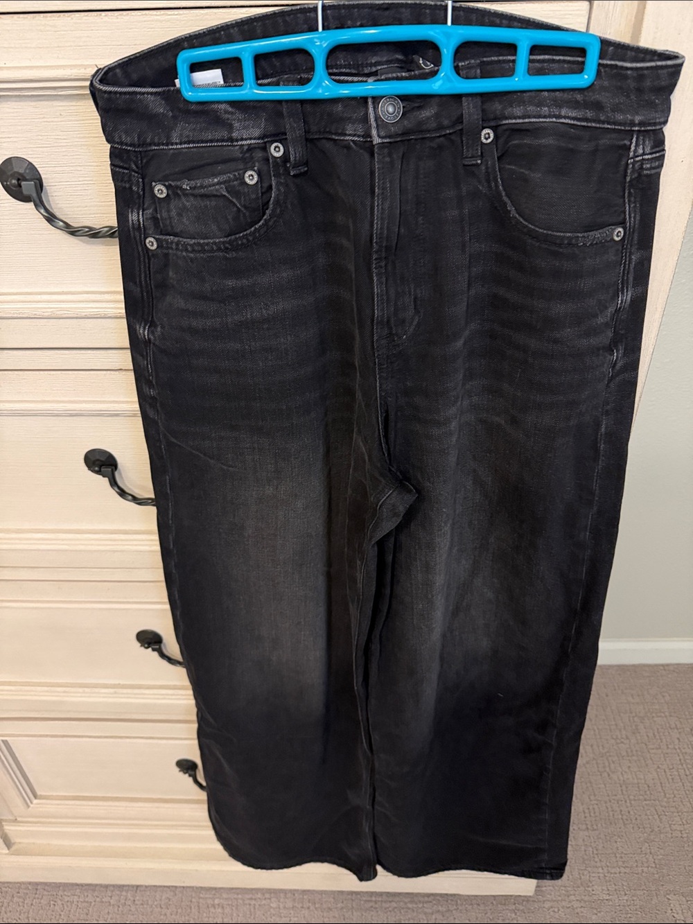 American Eagle Super High Rise Ultra Wide Leg Women’s Jeans